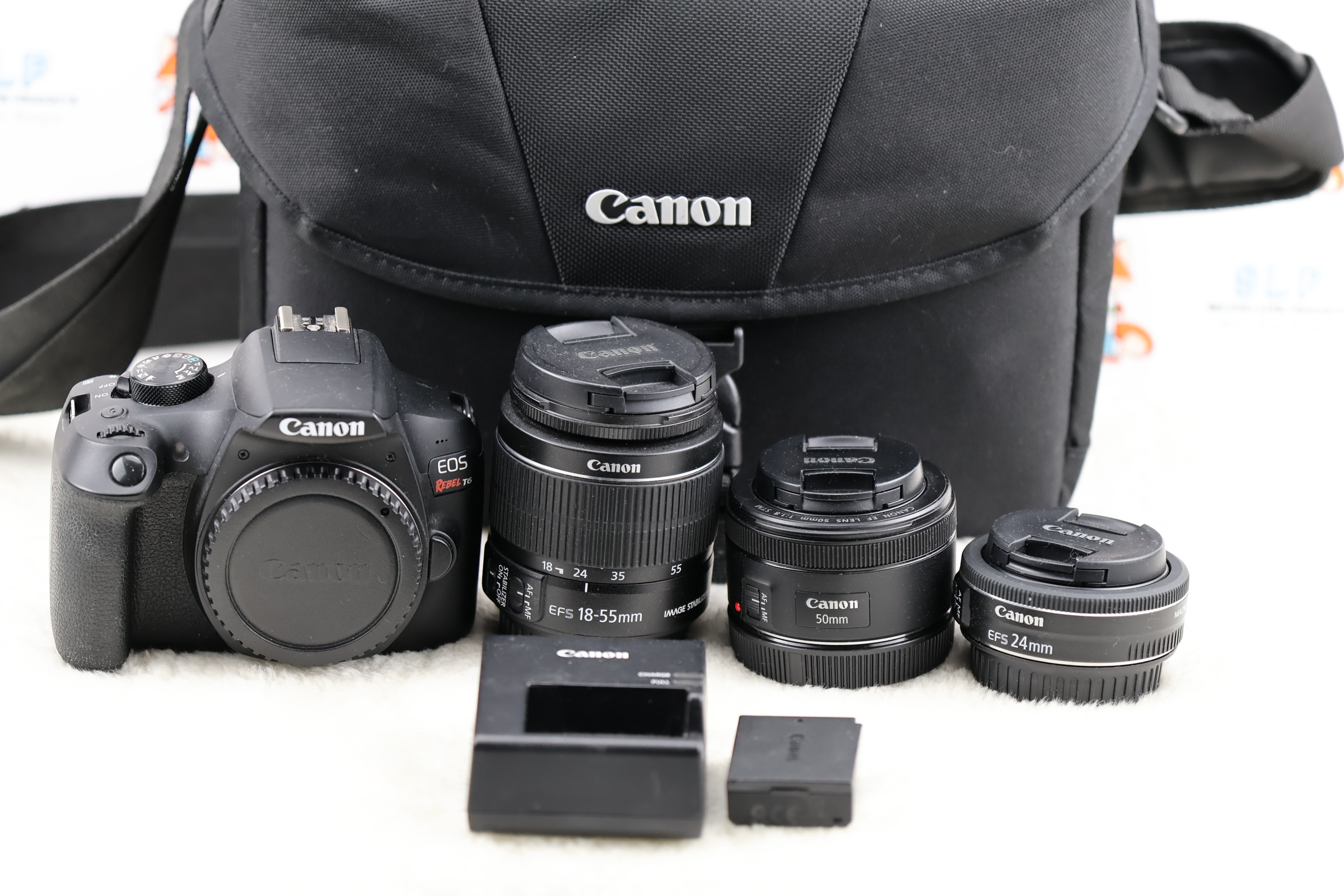 Canon EOS Rebel T6 DSLR Camera Kit with Lenses and Bag - Image 2